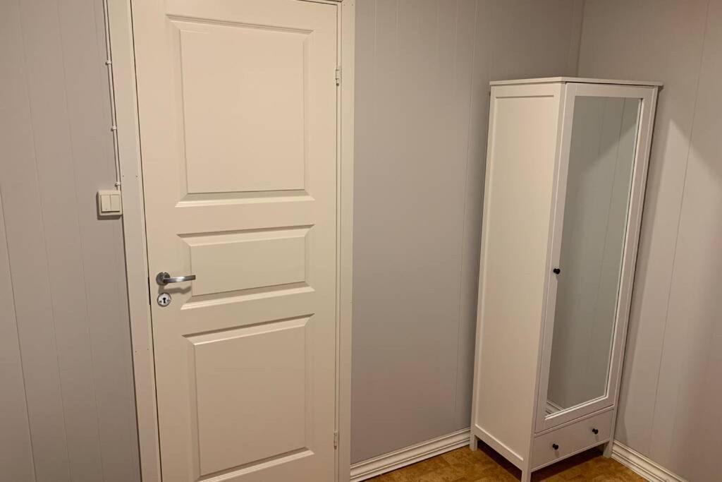 Apartamento Koselig Hus I Havna Svolvær Exterior foto