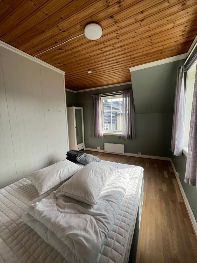 Apartamento Koselig Hus I Havna Svolvær Exterior foto